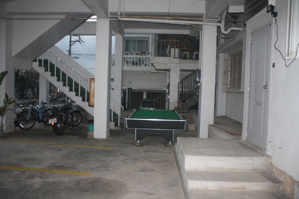 Koza Share House Hotel Okinawa Zewnętrze zdjęcie